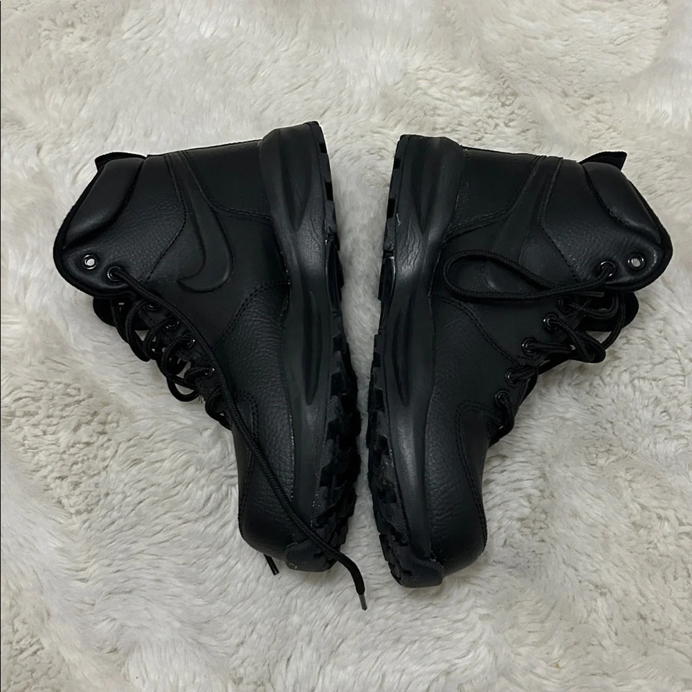 Nike Manoa Black Leather Booties Boys